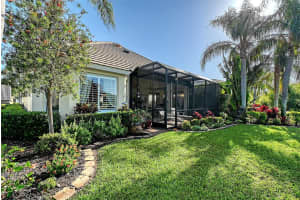 6642 OAKLAND HILLS DRIVE, LAKEWOOD RANCH, FL 34202 - MLS#MFRA4647475