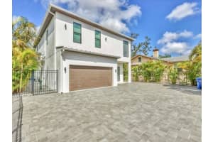 4112 SWIFT RD, SARASOTA, FL 34231 - MLS#MFRA4647482