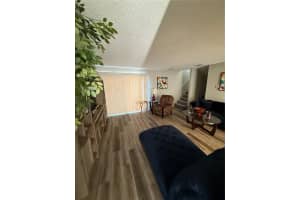 1147 LONGFELLOW ROAD, SARASOTA, FL 34243 - MLS#MFRA4647509