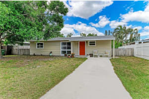 2941 POPLAR STREET, SARASOTA, FL 34237 Sold 04/21/25