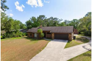 9207 59TH AVENUE DRIVE, BRADENTON, FL 34202 Sold 05/09/25
