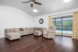 9207 59TH AVENUE DRIVE, BRADENTON, FL 34202 Sold 05/09/25