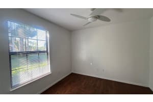 8325 38TH STREET CIRCLE, SARASOTA, FL 34243 - MLS#MFRA4647617