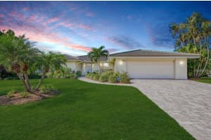 7692 COVE TERRACE, SARASOTA, FL 34231 - MLS#MFRA4647646