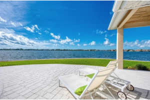 7692 COVE TERRACE, SARASOTA, FL 34231 - MLS#MFRA4647646