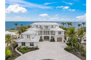 619 Key Royale Dr, HOLMES BEACH