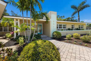 734 INDIAN BEACH CIRCLE, SARASOTA, FL 34234 Sold 05/20/25