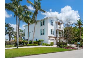 497 ISLAND CIRCLE, SARASOTA, FL 34242 Sold 07/11/25