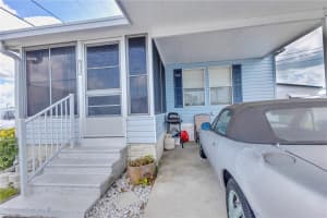 2048 CHAMPION STREET, SARASOTA, FL 34231 - MLS#MFRA4647801