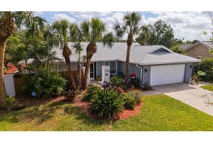 6583 Waterford Cir, SARASOTA