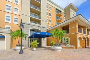 1064 TAMIAMI TRAIL, SARASOTA, FL 34236 - MLS#MFRA4647869