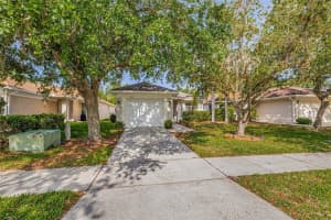 18106 CANAL POINTE STREET, TAMPA, FL 33647 Sold 08/01/25