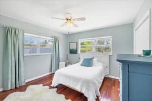 5675 SAINT LOUIS AVENUE, SARASOTA, FL 34233 - MLS#MFRA4647917