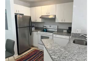 850 TAMIAMI TRAIL, SARASOTA, FL 34236 - MLS#MFRA4647929