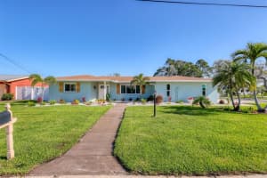 10304 SANDPIPER ROAD, BRADENTON, FL 34209 - MLS#MFRA4647979