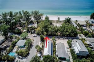 104 29th St #3, HOLMES BEACH