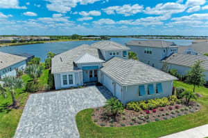 8059 Waterbend Trl, SARASOTA