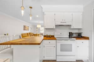 4454 NARRAGANSET TRAIL, SARASOTA, FL 34233 - MLS#MFRA4648079