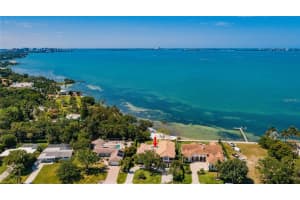 404 S Shore Dr, SARASOTA