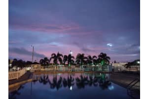 4722 WINGED FOOT AVENUE, SARASOTA, FL 34234 - MLS#MFRA4648117