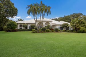 2960 JEFF MYERS CIRCLE, SARASOTA, FL 34240 Sold 05/16/25