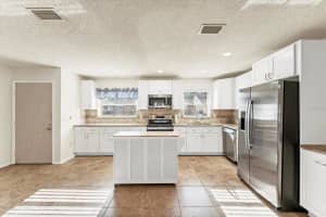2151 UPTON AVENUE, SARASOTA, FL 34232 - MLS#MFRA4648182
