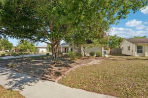5728 Whistlewood Cir, SARASOTA