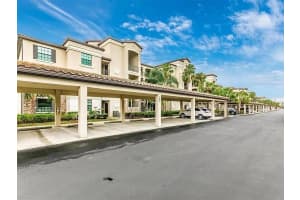 17108 Vardon Ter #105, BRADENTON