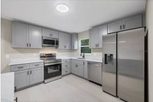 4823 LINWOOD STREET, SARASOTA, FL 34232 - MLS#MFRA4648289