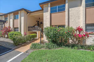 2640 CLUBHOUSE DRIVE, SARASOTA, FL 34232 Sold 07/22/25