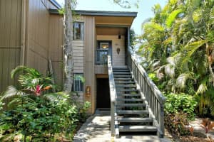 1720 GLENHOUSE DRIVE, SARASOTA, FL 34231 - MLS#MFRA4648388
