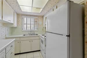 2819 SWIFTON DRIVE, SARASOTA, FL 34231 Sold 09/24/25