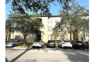 17114 Carrington Park Dr #220, TAMPA