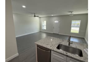 8810 MULBERRY STREET, TAMPA, FL 33604 - MLS#MFRA4648522