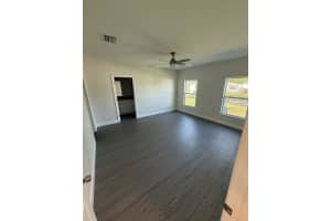 8810 MULBERRY STREET, TAMPA, FL 33604 - MLS#MFRA4648522