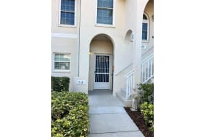 8370 Wingate Dr #718, SARASOTA