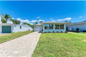 148 N BLVD OF THE PRESIDENTS, SARASOTA, FL 34236 - MLS#MFRA4648532