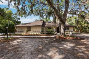 4916 Hidden Oaks Trl, SARASOTA