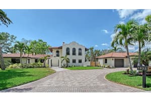 2833 Bay Shore Cir, SARASOTA