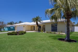 508 70TH STREET, HOLMES BEACH, FL 34217 - MLS#MFRA4648590