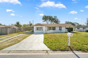 432 CROSBY COURT, SARASOTA, FL 34237 - MLS#MFRA4648626