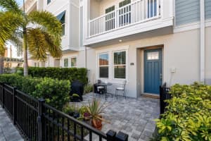 845 BURLINGTON AVENUE, ST PETERSBURG, FL 33701 - MLS#MFRA4648663