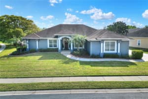 5810 Lake Victoria Dr, LAKELAND