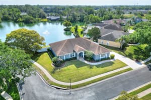5810 LAKE VICTORIA DRIVE, LAKELAND, FL 33813 - MLS#MFRA4648701