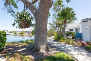 801 WATERSIDE LANE, BRADENTON, FL 34209 - MLS#MFRA4648761