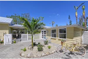 763 SIESTA DRIVE, SARASOTA, FL 34242 - MLS#MFRA4648764