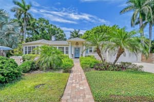 1960 Lincoln Dr, SARASOTA