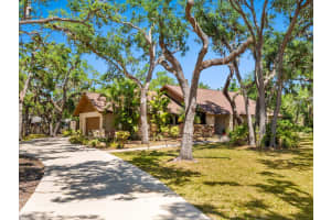 4917 HIDDEN OAKS TRAIL, SARASOTA, FL 34232 Sold 06/27/25