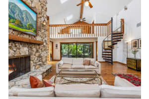 4917 HIDDEN OAKS TRAIL, SARASOTA, FL 34232 Sold 06/27/25