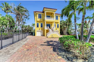 416 CASEY KEY ROAD, NOKOMIS, FL 34275 - MLS#MFRA4648844